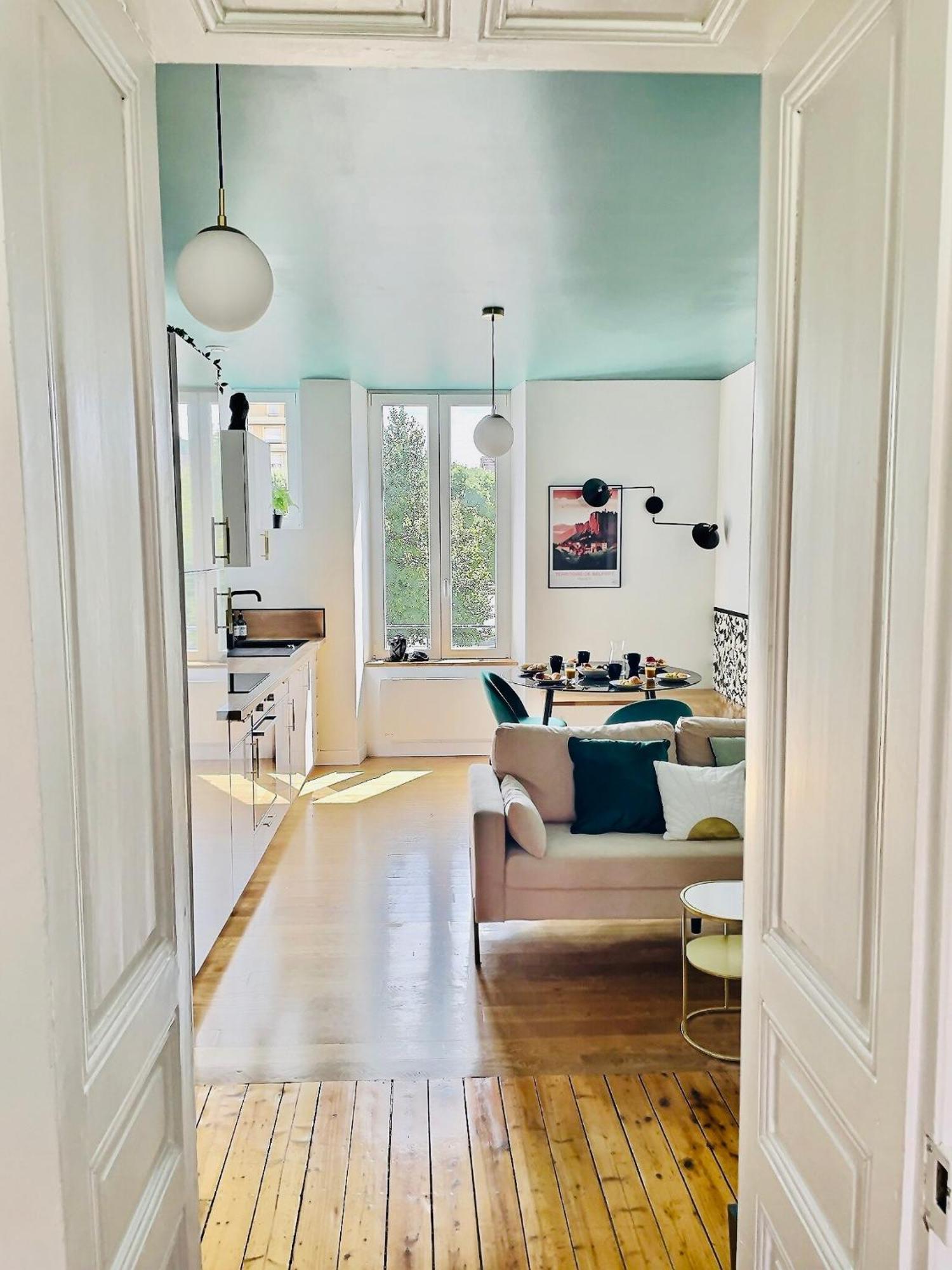 101 - Appartement Elegant Art Deco Pres Du Centre Ville ベルフォール エクステリア 写真