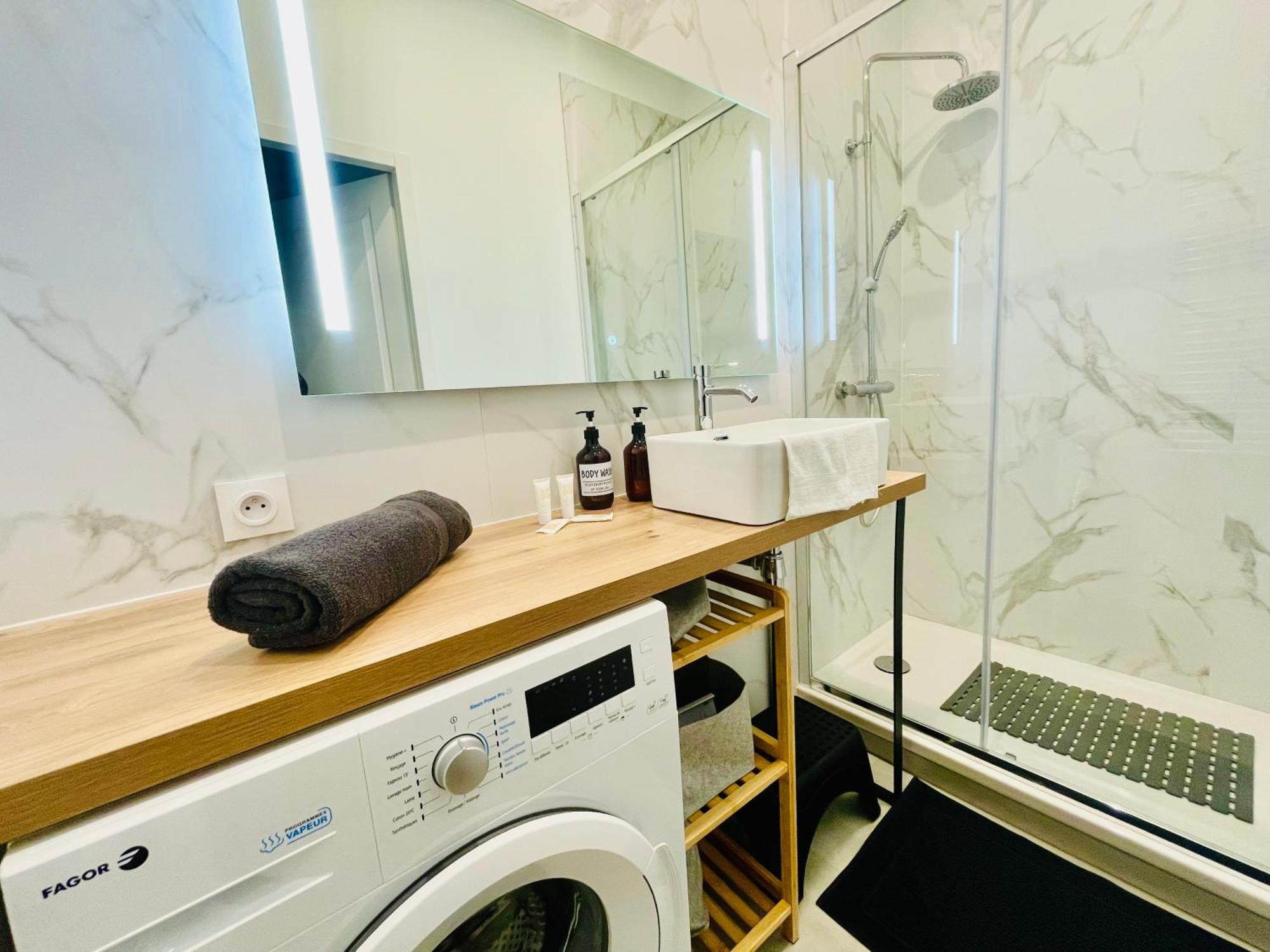 101 - Appartement Elegant Art Deco Pres Du Centre Ville ベルフォール エクステリア 写真
